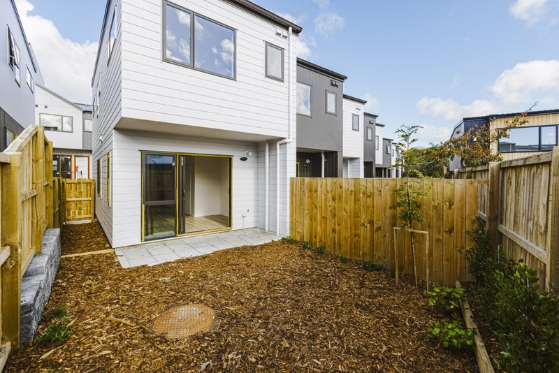 40 Paetai Lane, TE ATATU PENINSULA, AUCKLAND - Carousel 2