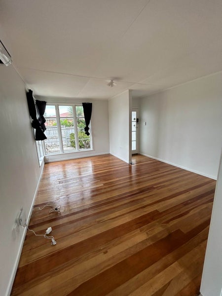 77 Webster Avenue, Mount Roskill, Auckland - Carousel 2