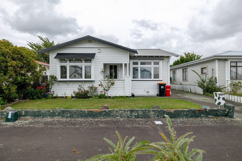 37 Stewart Crescent, Hokowhitu, Palmerston North - Carousel 19