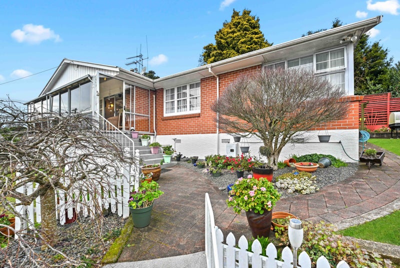 23A Tawa Street, Melville, Hamilton - Carousel 1