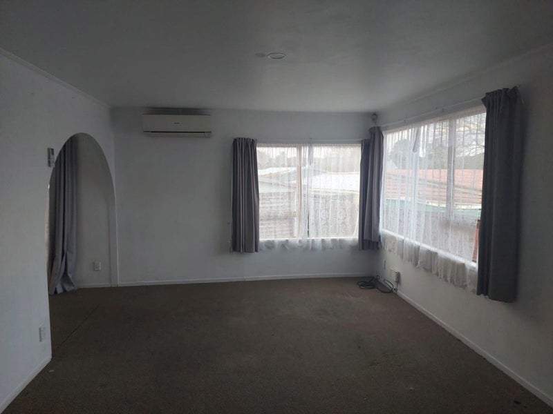 15 Ribot Place, Randwick Park, Auckland - Carousel 2