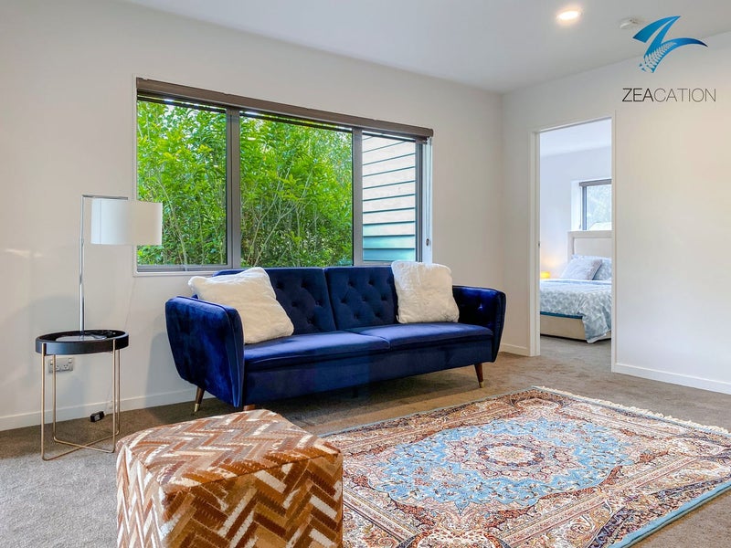 106 Admirals Court Drive, Greenhithe, Auckland - Carousel 1