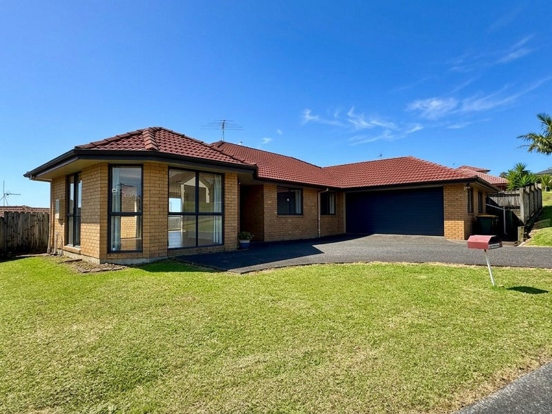 39 Black Teal Close, Unsworth Heights, Auckland - Carousel 1