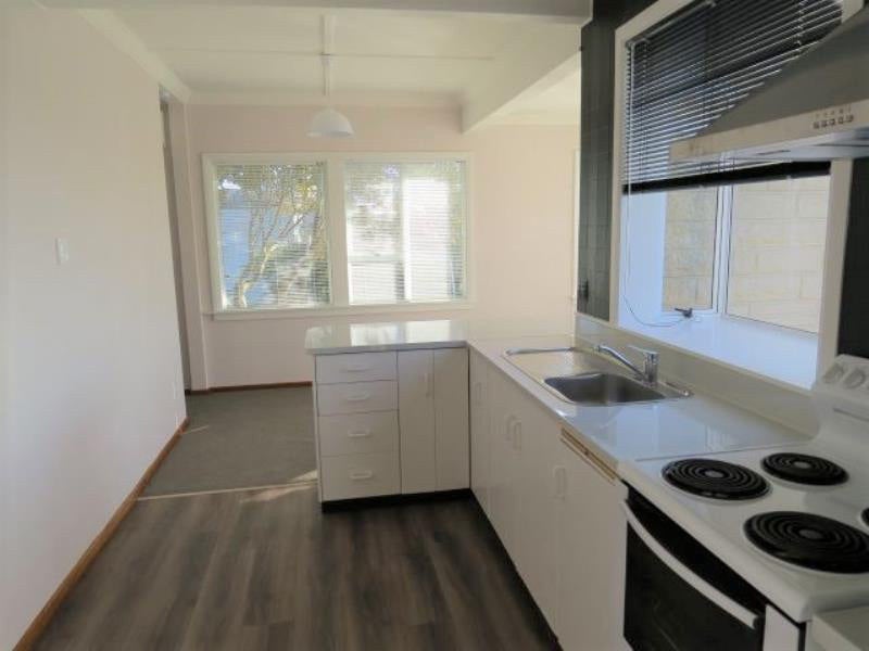 35 Breakwater Road, Moturoa, New Plymouth - Carousel 2