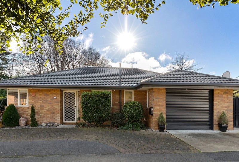 9 Castle Way, Beckenham, Christchurch - Carousel 1