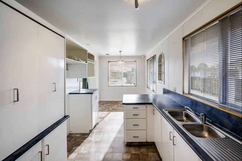 5 Elliott Street, Taradale, Napier - Carousel 2