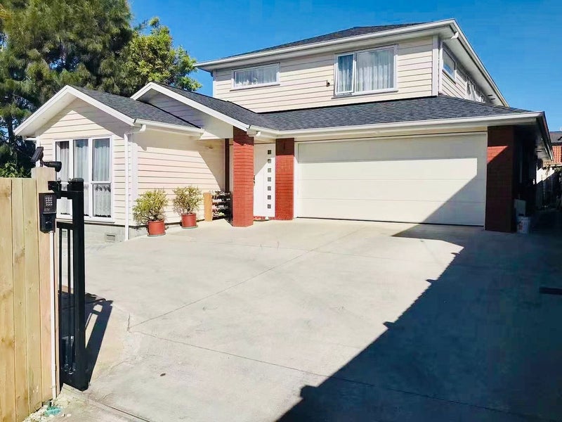 56A Hutchinson Avenue, New Lynn, Auckland - Carousel 1