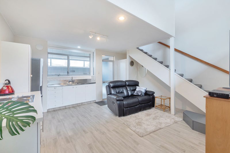 29E Springs Road, Parakai, Helensville - Carousel 2