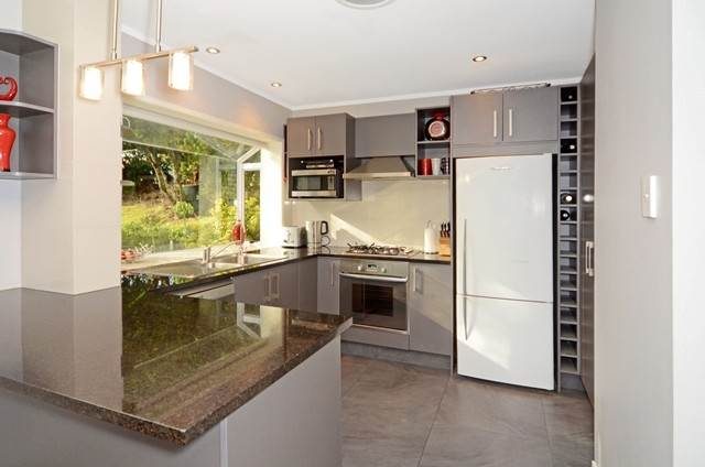 1/3 Mahuta Grove, Northcote, Auckland - Carousel 2