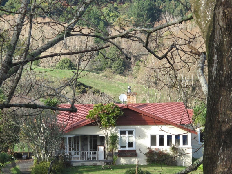 39 Main Road, Raglan, Raglan - Carousel 1