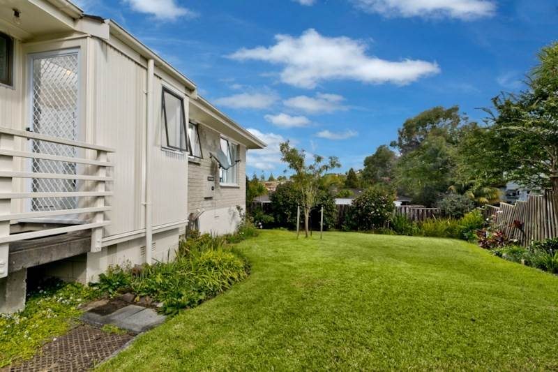 1/84 Weatherly Road, Torbay, Auckland - Carousel 11