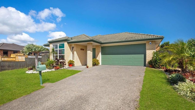 5 Bellshill Close, Wattle Downs, Auckland - Carousel 1
