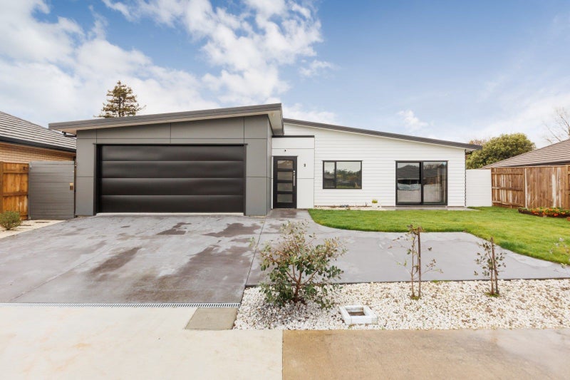 9 Monarch Drive, Ashhurst, Ashhurst - Carousel 2