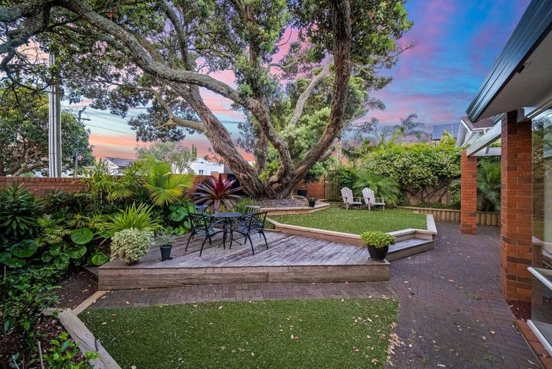 24 Wright Road, Point Chevalier, Auckland - Carousel 2