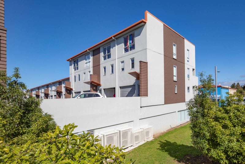 216/287 Onehunga Mall, Onehunga, Auckland - Carousel 1