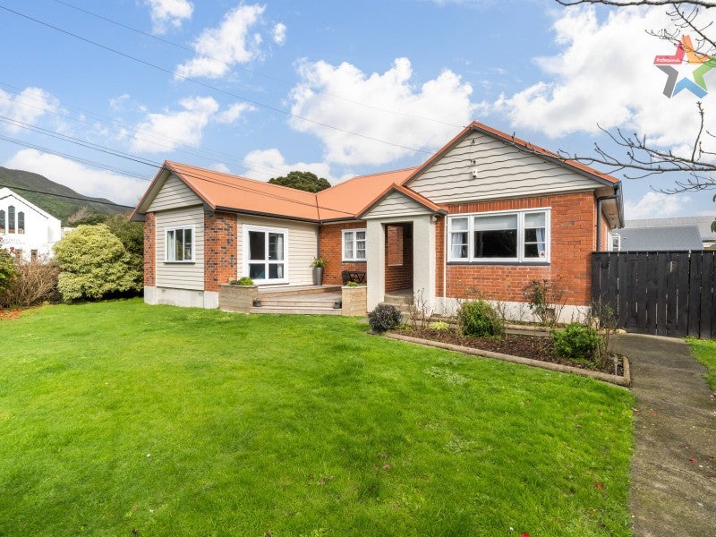 1/24 Guthrie Street, Waterloo, Lower Hutt - Carousel 1