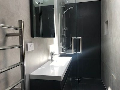 19 Taupo Street, Green Bay, Auckland - Carousel 2