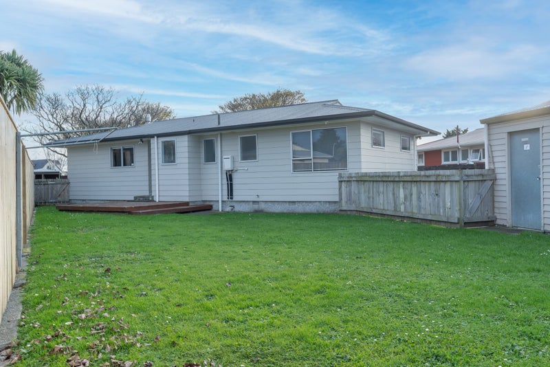 21 Carter Crescent, Awapuni, Palmerston North - Carousel 19
