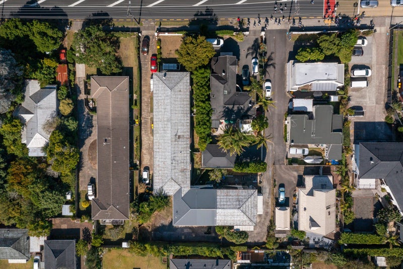 4/155 Shakespeare Road, Milford, Auckland - Carousel 26