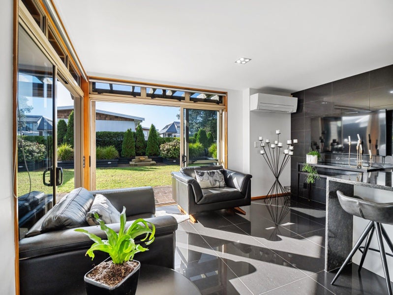 299 Oceanbeach Road, Mount Maunganui, Mount Maunganui - Carousel 2