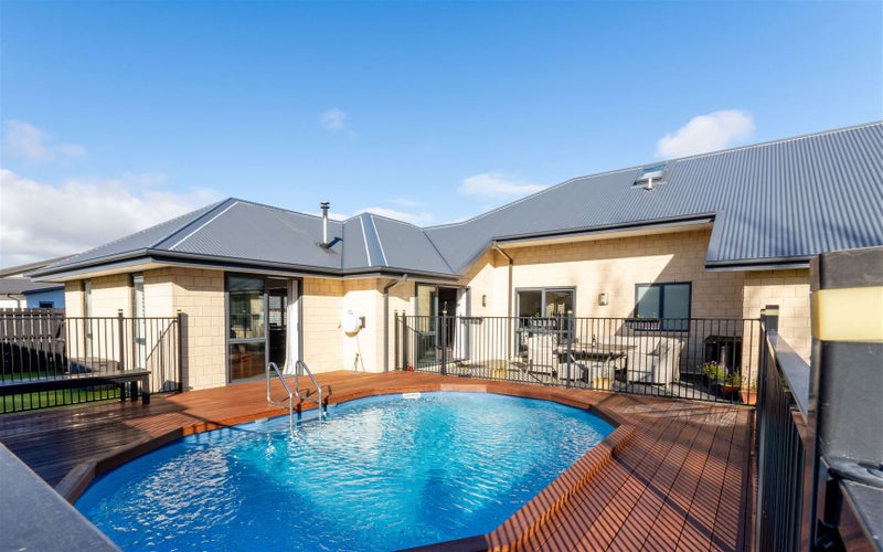 25 Sterling Crescent, Kaiapoi, Kaiapoi - Carousel 2