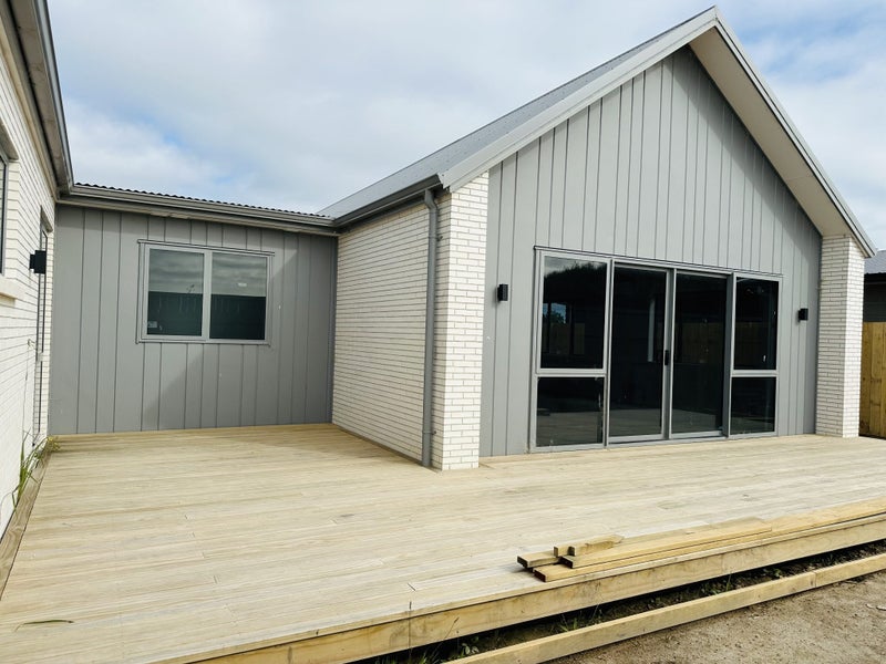 36 Kourataki Road, Baverstock, Hamilton - Carousel 14