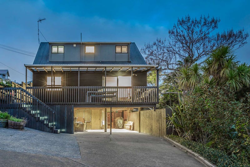 2/4 Webber Street, Grey Lynn, Auckland - Carousel 1