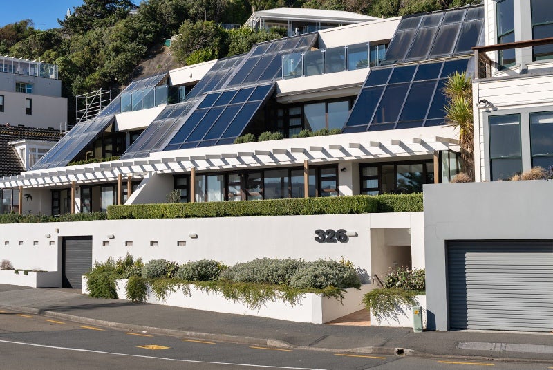 2/326 Oriental Parade, Oriental Bay, Wellington - Carousel 2