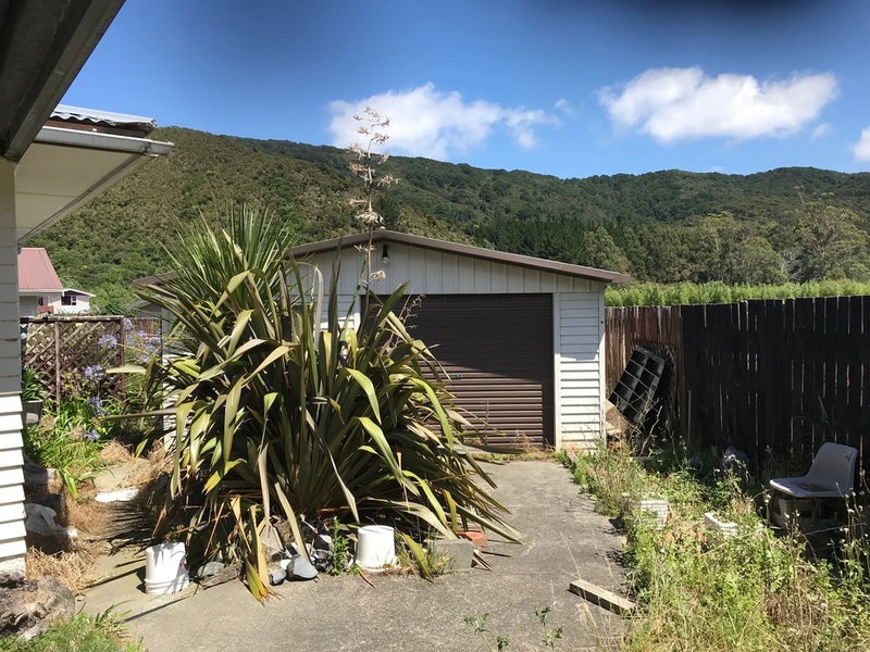 63 Parenga Street, Wainuiomata, Lower Hutt - Carousel 7