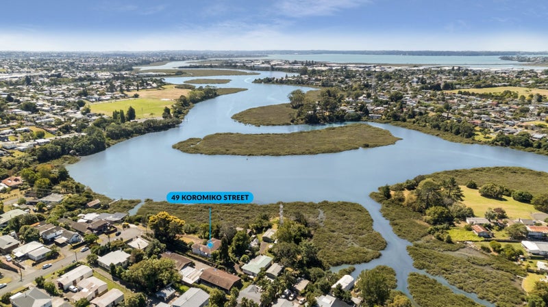 49 Koromiko Street, New Lynn, Auckland - Carousel 2