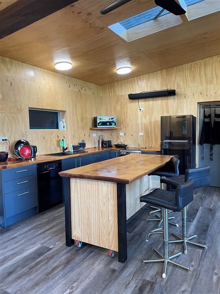 770 West Coast Road, Oratia, Auckland - Carousel 14