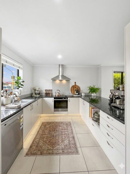 2 Akeake Lane, Manurewa, Auckland - Carousel 1