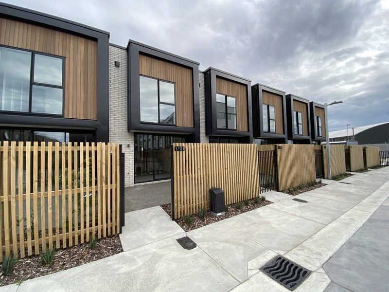 5/323 Lincoln Road, Addington, Christchurch - Carousel 1