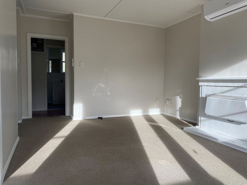 2/26 Judd Crescent, Naenae, Lower Hutt - Carousel 2