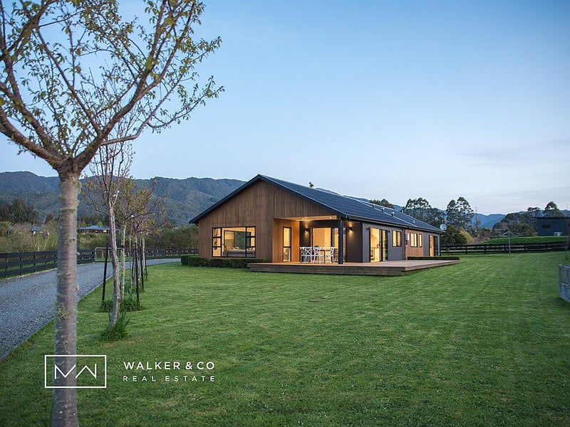 47 Mount Marua Drive, Maymorn, Upper Hutt - Carousel 2
