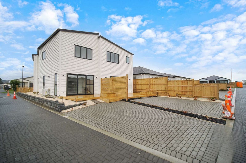 3 Noia Way, Karaka, Papakura - Carousel 9