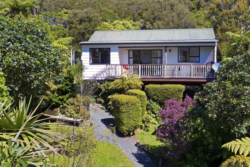 7 Matai Street, DUNCAN BAY - Carousel 1