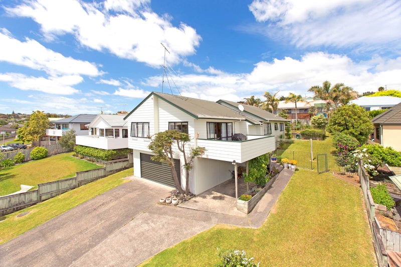 20 Charlotte Street, Stanmore Bay, Whangaparaoa - Carousel 2