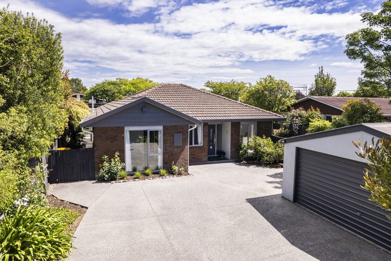 2/121 BARRINGTON STREET, Somerfield, Christchurch - Carousel 1