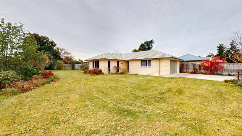 6 Jordan Avenue, Tinwald, Ashburton - Carousel 1