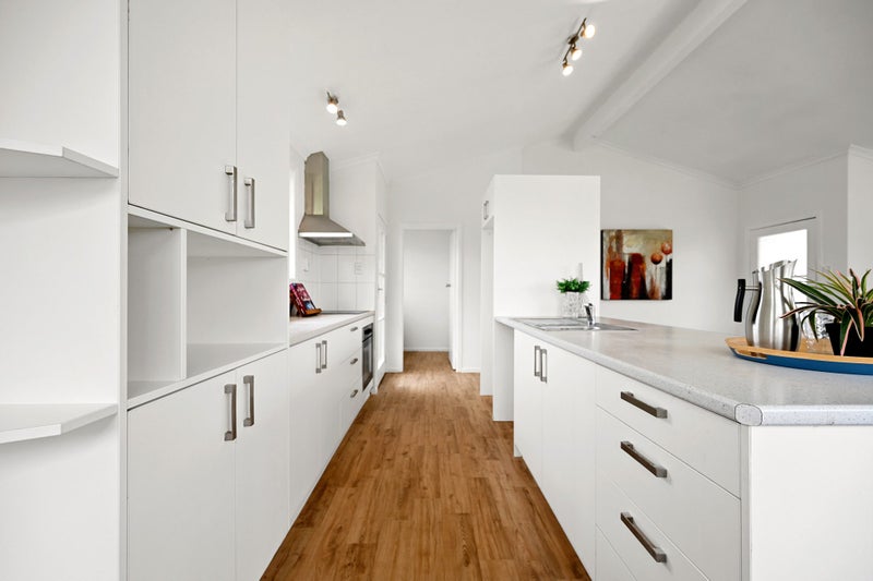 110 Saxbys Road, Deanwell, Hamilton - Carousel 2