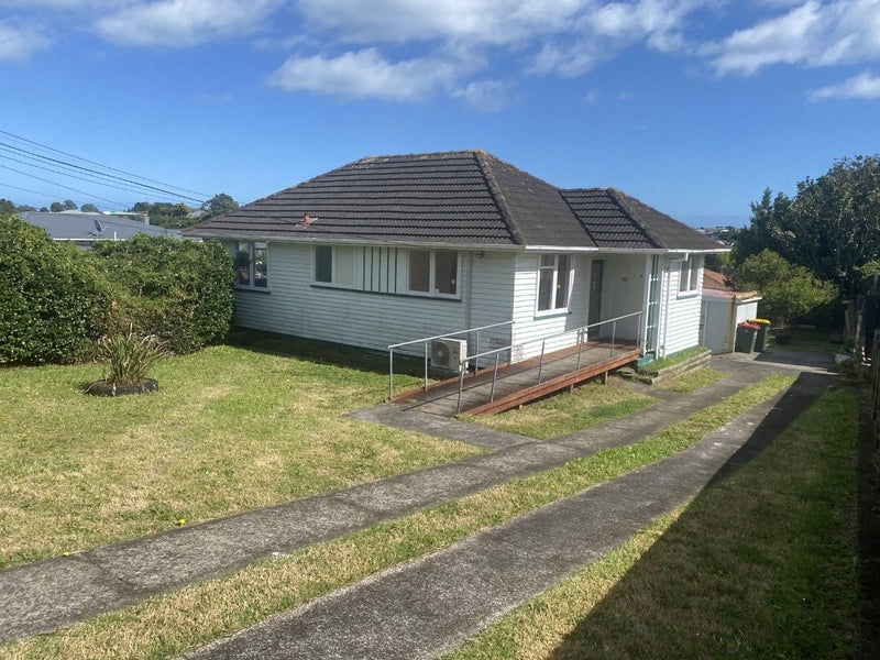 3 Endeavour Street, Marfell, New Plymouth - Carousel 1