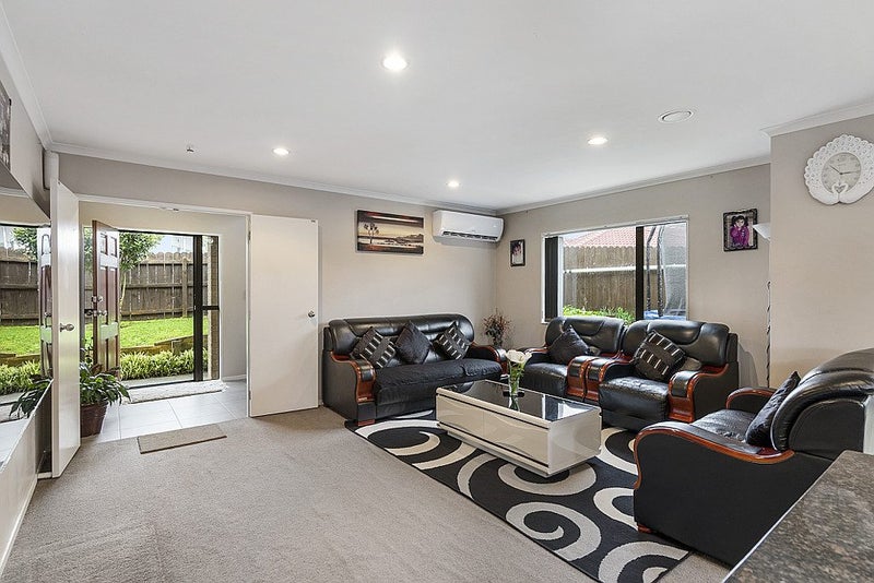 3 Liscooly Place, Flat Bush, Auckland - Carousel 2