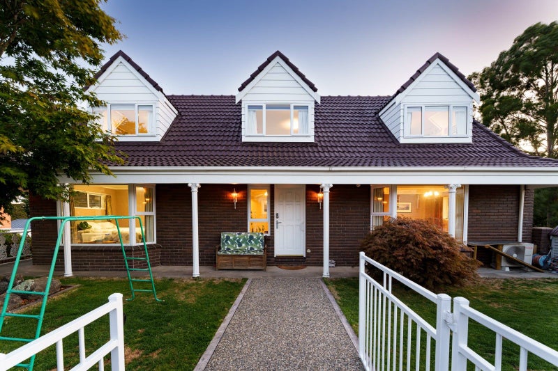 31 Bernard Street, Kenmure, Dunedin - Carousel 1