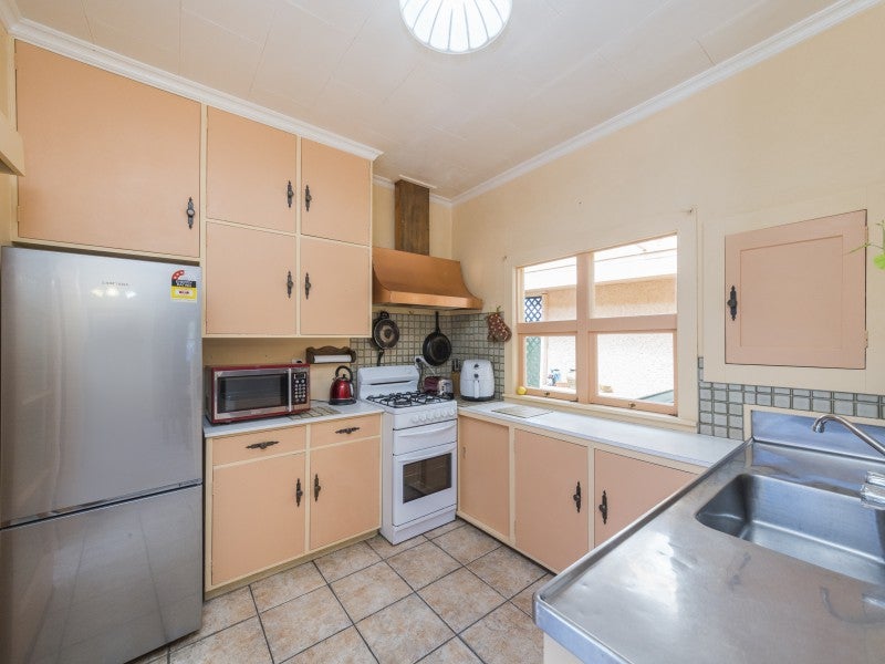 11A Burns Avenue, Takaro, Palmerston North - Carousel 2