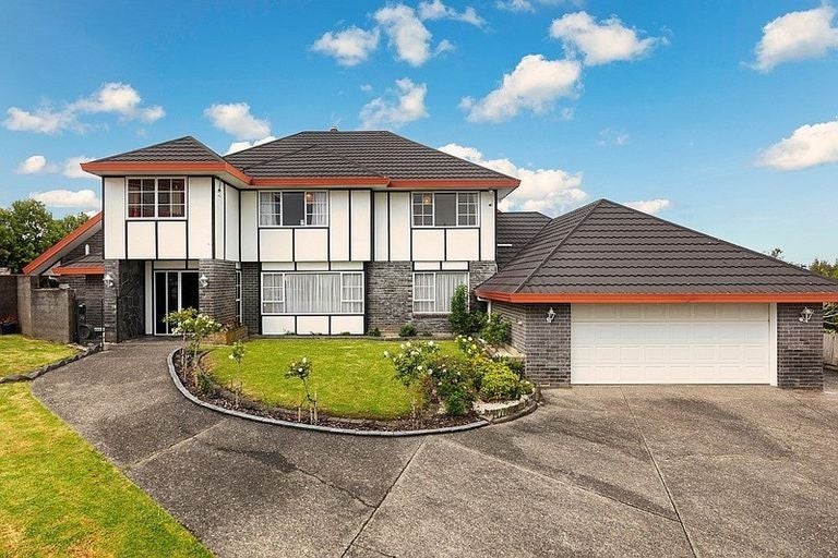 3 Sylvania Crescent, Lynfield, Auckland - Carousel 1
