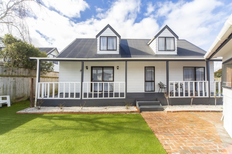 32B Somerset Crescent, Highbury, Palmerston North - Carousel 1