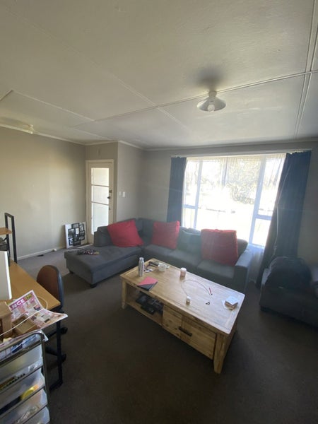 29 Montgomery Crescent, Bader, Hamilton - Carousel 2