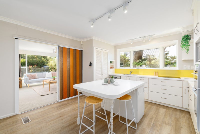 103 Mays Road, St Albans, Christchurch - Carousel 2