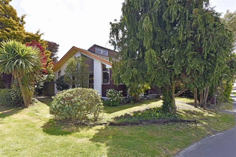 1/25 Avonhead Road, Avonhead, Christchurch - Carousel 2